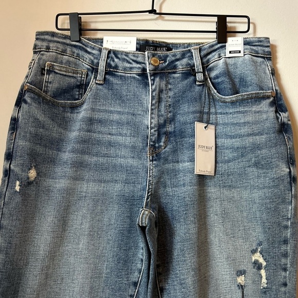 Judy Blue Mid Rise Distressed Boyfriend Jeans Size 15 / 32 - Picture 6 of 16